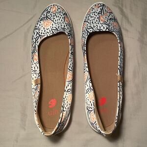 UIN Blooming Edition Art Flats – Women’s Size 10.5